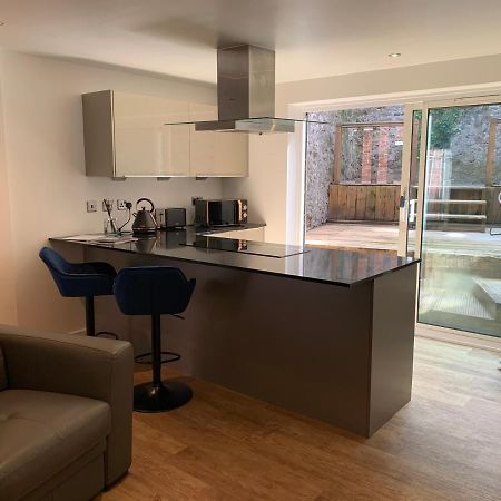 Mitre Court Holiday Home Плимът Екстериор снимка